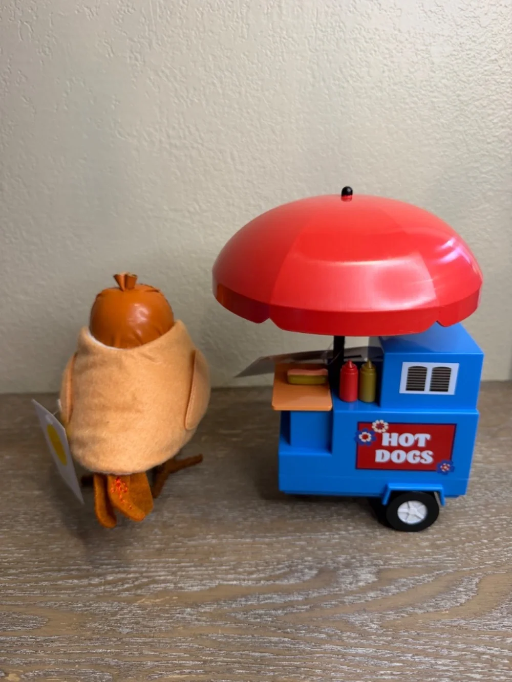 NEW Target Bullseyes Light Up Hot Dogs Cart (2026) & Hot Dog Bird (2025)